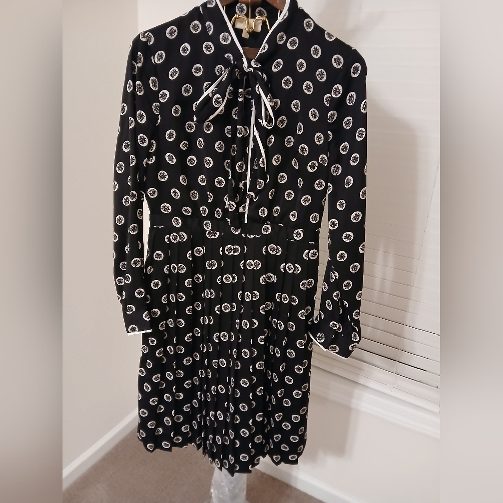 VINTAGE MODCLOTH BLACK AND WHITE DRESS Size L